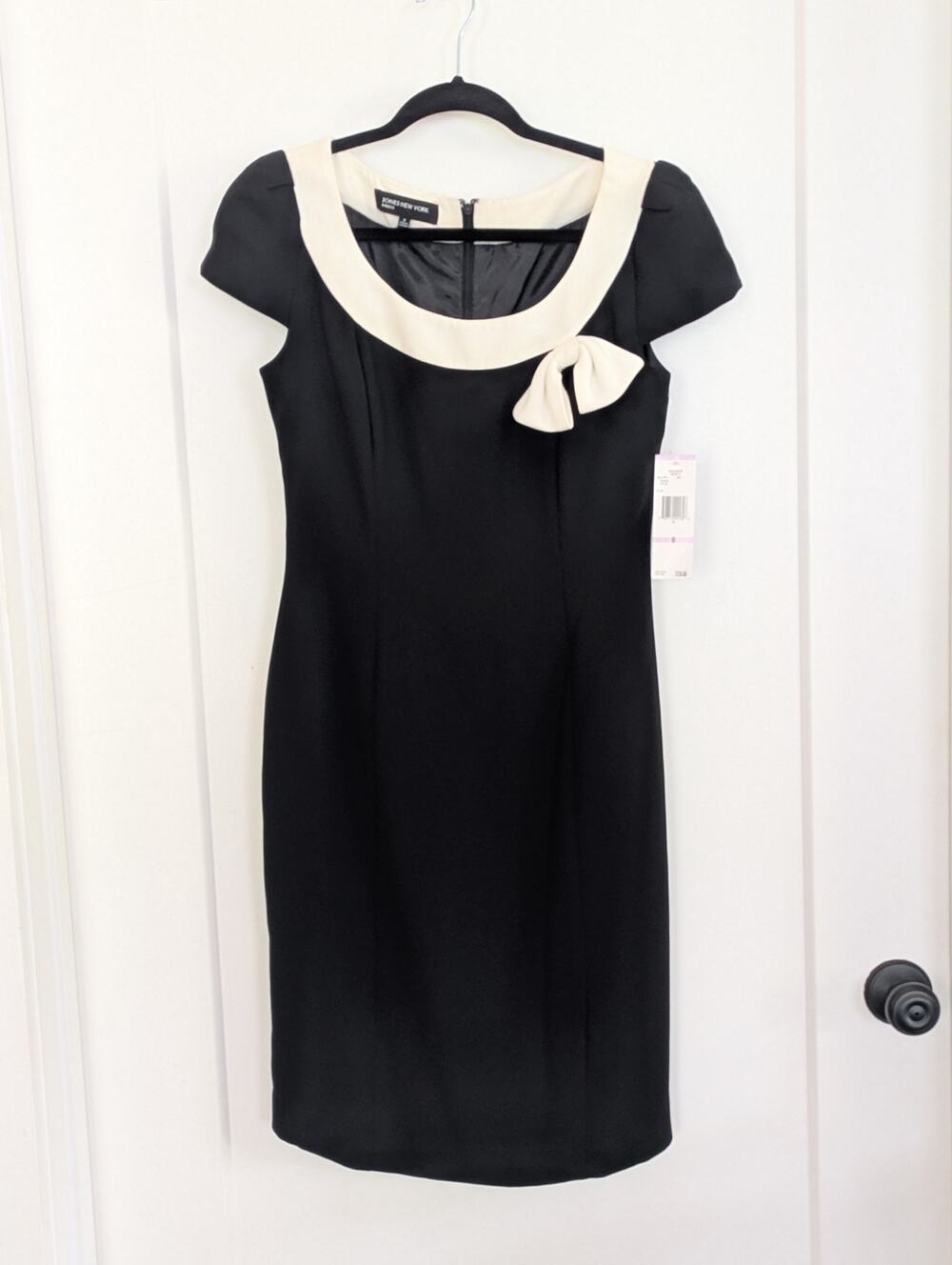 NWT Jones New York Black Ivory Bow Scoop Neck sz6 Dress